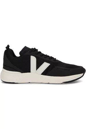 REVOLVE Veja Veja zapatilla deportiva en color negro talla 42 en - Black. Talla 42 (también en 43).