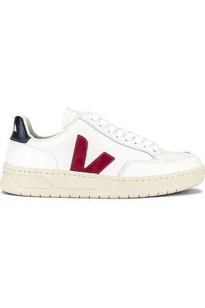 REVOLVE Veja Veja zapatillas deportivas v-12 en color blanco talla 35 en - White. Talla 35 (también en 36, 37, 38, 39, 40, 41).