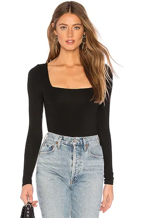 REVOLVE Superdown Superdown body al en color talla M en - Black. Talla M (también en S, XS).