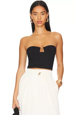 REVOLVE Susana Monaco Susana monaco top corto en color talla L en - Black. Talla L (también en M, S, XL, XS).