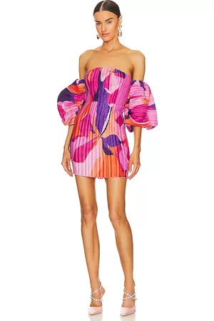 REVOLVE L