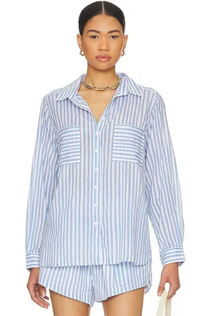 REVOLVE Seafolly Seafolly camisa beach en color bebe azul talla M en - Baby Blue. Talla M (también en S).