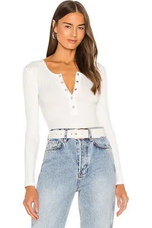 REVOLVE Lovers and Friends Lovers and friends body lina en color talla L en - White. Talla L (también en XL).