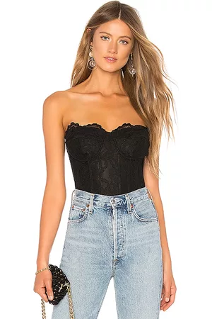 REVOLVE Bardot Bardot body oskar en color talla 2 en - Black. Talla 2 (también en 4, 8).