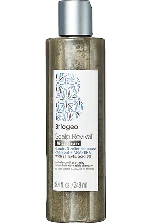 REVOLVE Briogeo Briogeo champú anticaspa scalp revival megastrength+ dandruff relief shampoo charcoal + aha/bha with salicylic acid 3% en color belleza: na ta
