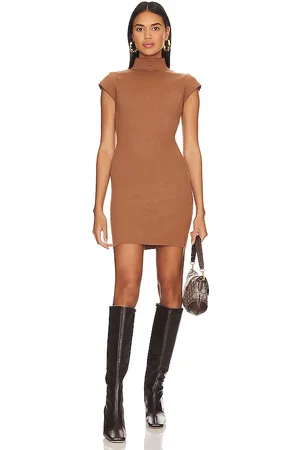 REVOLVE Line & Dot Line & dot mini vestido tipo suéter rumi en color bronce talla L en - Tan. Talla L (también en M, S, XL, XS).