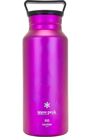 REVOLVE Snow Peak Snow peak botella en color morado talla all en - Purple. Talla all.