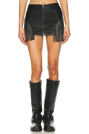 REVOLVE Superdown Superdown falda riley faux leather en color talla S en - Black. Talla S (también en L).
