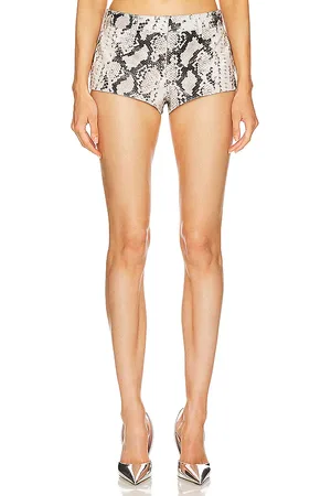 REVOLVE Retrofete Retrofete aven leather short en color neutral talla M en - Neutral. Talla M (también en S).