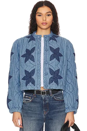 REVOLVE Free People Free people chaqueta acolchada free people quinn en color denim-medium talla S en - Denim-Medium. Talla S (también en L, XL