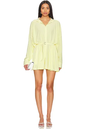 REVOLVE Norma Kamali Norma kamali minivestido tipo camisa estilo boyfriend muy extragrande en color amarillo talla S en - Yellow. Talla S (tambi