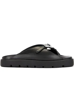 REVOLVE Alexander Wang Alexander wang sandalias de plataforma dome en color talla 36.5 en - Black. Talla 36.5 (también en 40, 40.5).