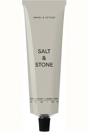 REVOLVE SALT & STONE Salt & stone loció corporal santal & vetiver body lotion en color belleza: na talla all en /A - Beauty: NA. Talla all.