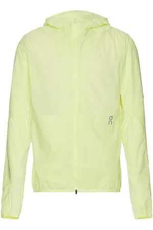 REVOLVE On On chaqueta en color amarillo talla L en - Yellow. Talla L (también en S).