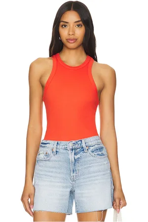 REVOLVE NSF Nsf top sin mangas alexa en color rojo talla XL en - Red. Talla XL (también en XS).