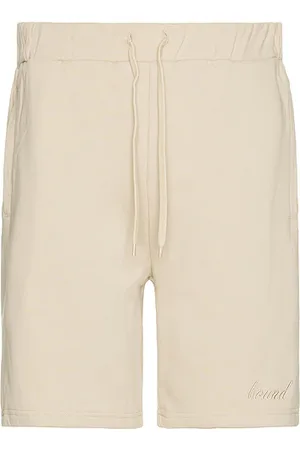 REVOLVE Bound Bound script jogger shorts en color marrón talla L en - Brown. Talla L (también en S, XL/1X).