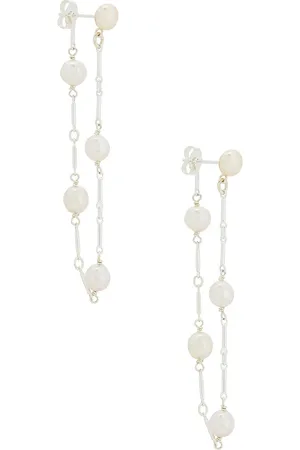 REVOLVE Loren Stewart Loren stewart pendientes en color blanco talla all en - White. Talla all.