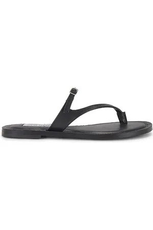 REVOLVE Steve Madden Steve madden sandalia roca en color negro talla 6 en - Black. Talla 6 (también en 7.5, 8, 8.5).