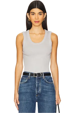 REVOLVE AGOLDE Agolde camiseta tirantes poppy en color gris talla L en - Grey. Talla L (también en M, XL, XS).
