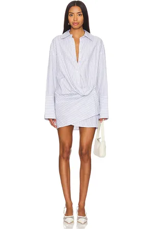 REVOLVE H:ours H:ours vestido camisero faye en color neutral talla S en - Neutral. Talla S (también en XS).