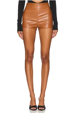 REVOLVE Nookie Nookie faux leather shorts en color talla L en - Brown. Talla L (también en M, S).