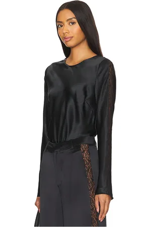 REVOLVE CAMI NYC Cami nyc alandra top en color talla M en - Black. Talla M (también en S, XS).