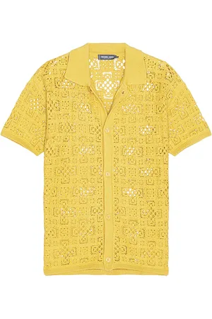 REVOLVE Frescobol Carioca Frescobol carioca camisa raul en color amarillo talla L en - Yellow. Talla L (también en S).