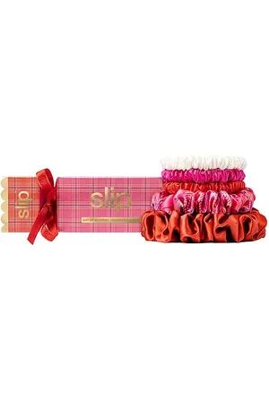 REVOLVE Slip Slip juego de coleteros con forma de galleta cracker scrunchie set en color rojo talla all en - Red. Talla all.