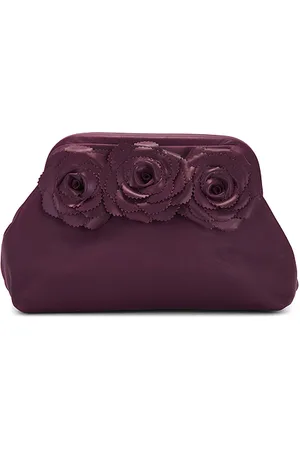 REVOLVE BTB Los Angeles Btb los angeles cartera de piel con detalle de roseta yasmin en color talla all en - . Talla all.