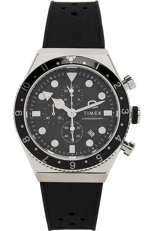 REVOLVE Timex Timex reloj gmt en color talla all en - Black. Talla all.