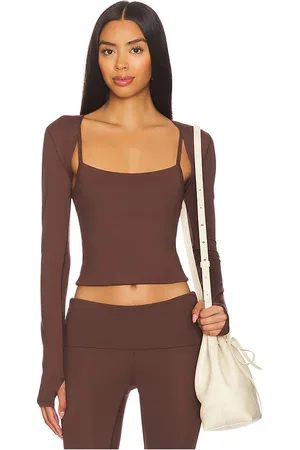 REVOLVE WellBeing + BeingWell Wellbeing + beingwell loungewell light tate shrug en color marrón talla L en - Brown. Talla L (también en M, XL).