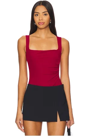 REVOLVE Nookie Nookie body enigma en color rojo talla L en - Red. Talla L (también en M, S, XL, XS).