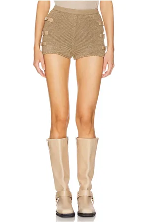 REVOLVE Understated Leather Understated leather knitted buckle shorts en color bronce talla M en - Tan. Talla M (también en XS).