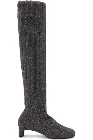 REVOLVE Jeffrey Campbell Jeffrey campbell bota en color talla 6 en - Grey. Talla 6 (también en 6.5, 7, 8, 8.5, 9).