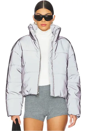REVOLVE Steve Madden Steve madden abrigo polar en color metálico talla L en - Metallic Silver. Talla L (también en M, S, XL, XS).