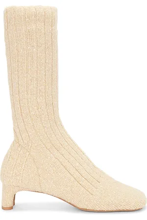 REVOLVE Jeffrey Campbell Jeffrey campbell botas fitted en color crema talla 10 en - Cream. Talla 10 (también en 6, 6.5, 7, 7.5, 8, 8.5, 9, 9.5).