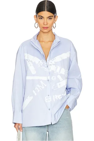 REVOLVE MARRKNULL Marrknull camisa belts en color bebe talla M en - Baby Blue. Talla M (también en S, XS).