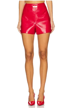 REVOLVE Generation Love Generation love danny belted faux leather shorts en color rojo talla L en - Red. Talla L (también en M, S).