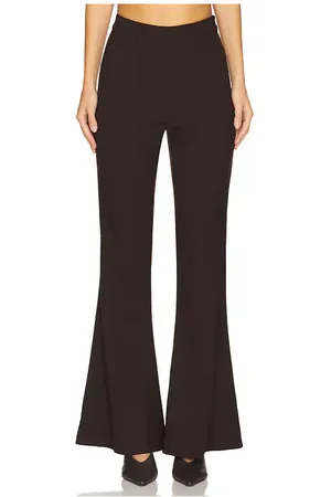 REVOLVE Gestuz Gestuz pantalones stellanor high waisted flare en color marrón talla 34 en - Brown. Talla 34 (también en 36, 38, 40).