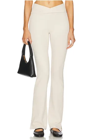 REVOLVE DEVON WINDSOR Devon windsor salem legging en color ivory talla L en - Ivory. Talla L (también en M, S).