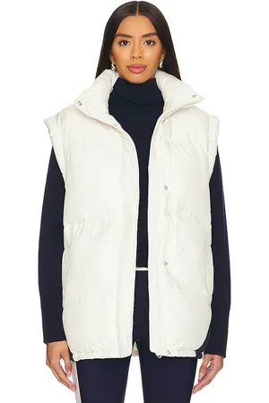 REVOLVE THE UPSIDE The upside chaleco pinnacle oslo puffer en color ivory talla S en - Ivory. Talla S (también en XS).