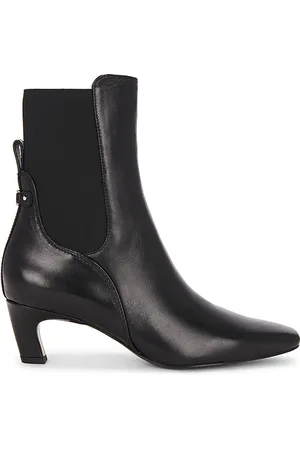REVOLVE Sam Edelman Sam edelman bota margo en color talla 6 en - Black. Talla 6 (también en 6.5, 7, 7.5, 8, 8.5, 9, 9.5).
