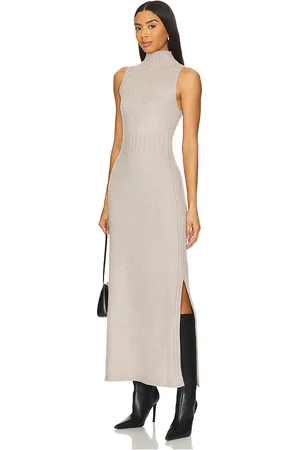 REVOLVE 525 525 maxi vestido punto aurora en color gris talla L en - Grey. Talla L (también en M, S, XL, XS).