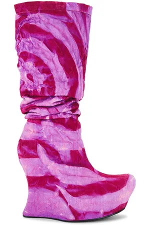 REVOLVE Masha Popova Masha popova botas vaqueras con cuña sculpted en color rosado talla 37 en - Pink. Talla 37 (también en 38).