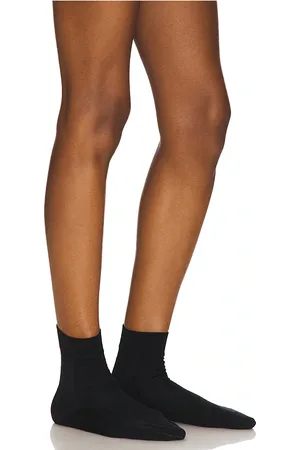 REVOLVE Wolford Wolford calcetines merino en color talla M en - Black. Talla M (también en S).