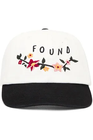 REVOLVE Found Found gorra greenlands en color blanco talla all en - White. Talla all.