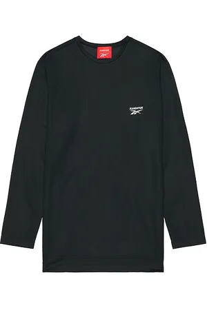 REVOLVE Reebok Reebok camiseta en color negro talla L en - Black. Talla L (también en M, S, XL).