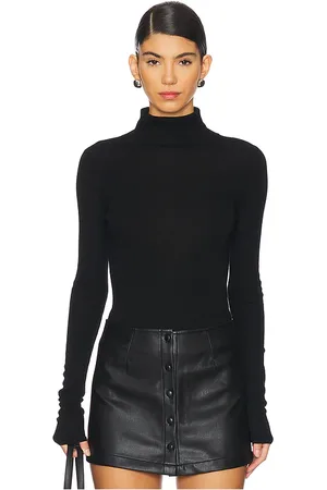 REVOLVE White + Warren White + warren cuello vuelto en color talla L en - Black. Talla L (también en M).