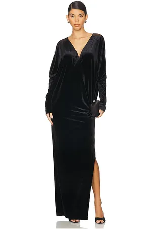 REVOLVE Norma Kamali Norma kamali vestido largo envolvente dolman en color talla M en - Black. Talla M (también en S).