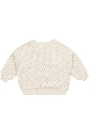 REVOLVE QUINCY MAE Quincy mae sudadera holgada de terciopelo en color crema talla 18-24M en - Cream. Talla 18-24M (también en 4-5yr).
